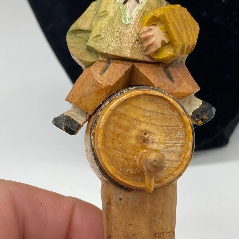 Vintage ANRI Bobble Head Boy on Barrel Cork Wine Bottle Stopper Handcarved Italy